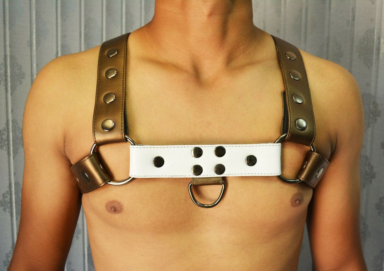 mens-leather-harness-body-chest-1
